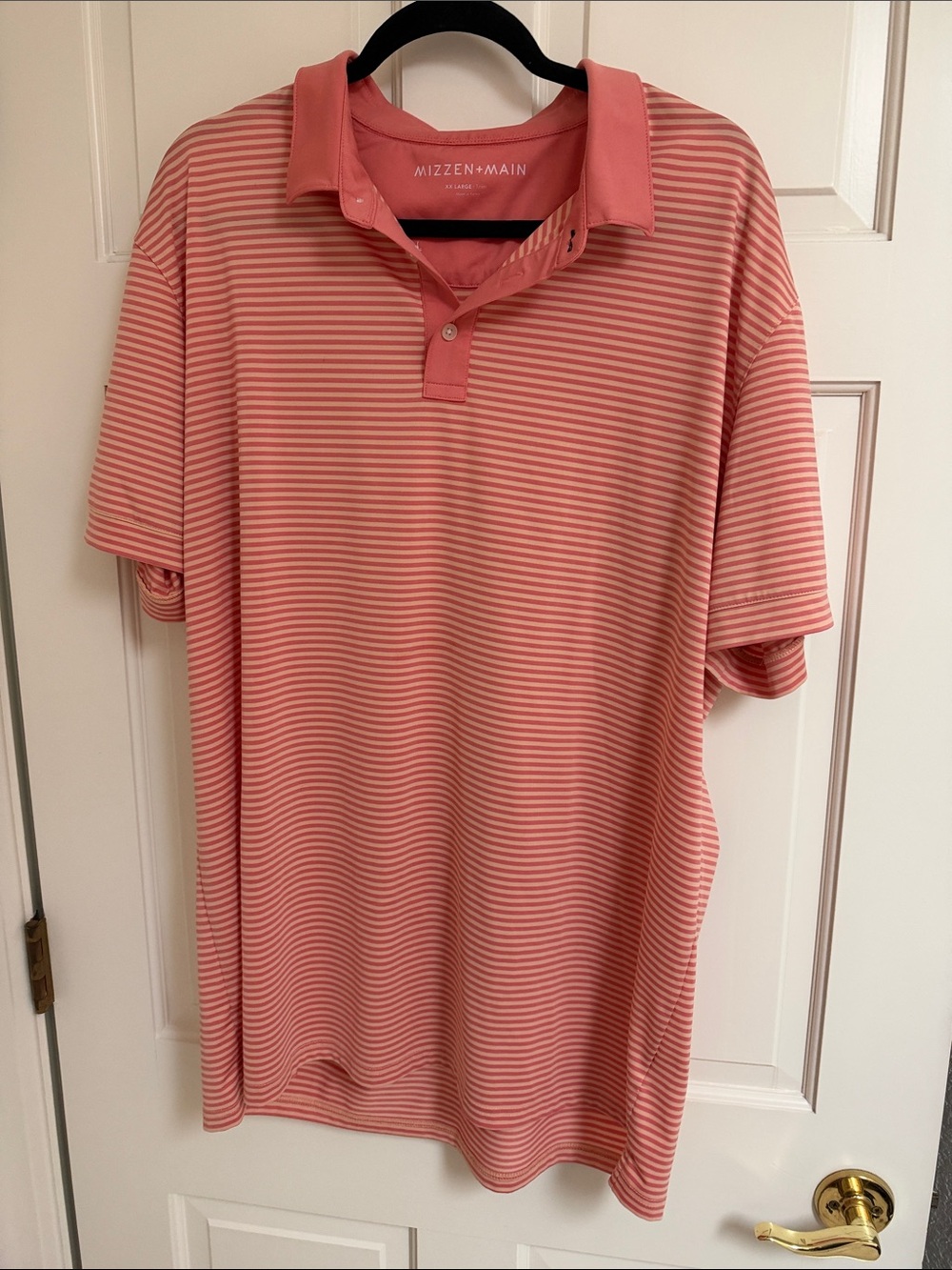 Mizzen+Main Coral-White Stripe Performance Polo